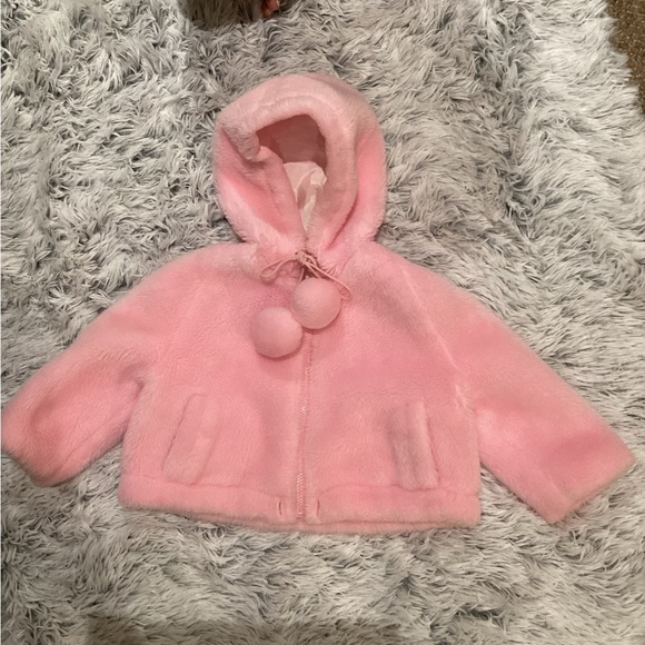 STORYBOOK HEIRLOOMS GIRLS PINK FURRY HOODED POM POM TIE FULLY LINED COAT. SZ 3T - Picture 4 of 8